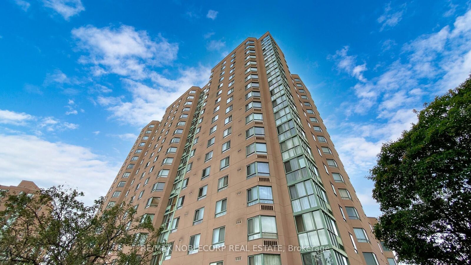 Property Photo:  41 Markbrook Lane 906  ON M9V 5E6 