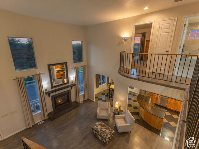Property Photo: 10819 S Lostwood Dr E UT 84092