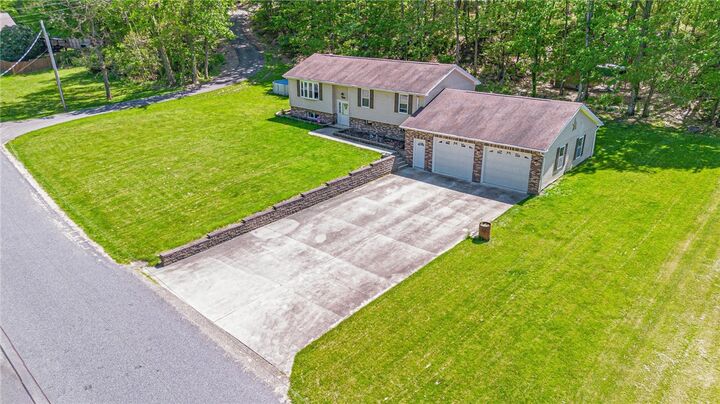 Property Photo:  157 Oak Hill Dr  PA 15541 