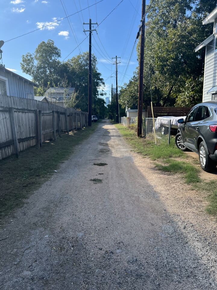 Property Photo:  2409 Willow Street  TX 78702 