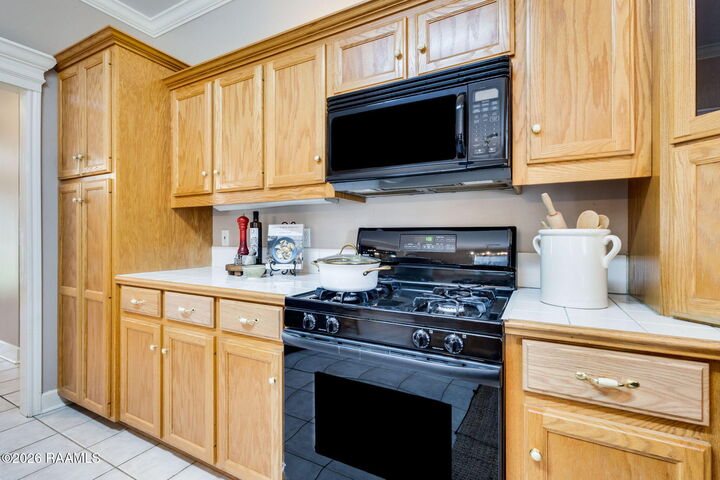 Property Photo:  107 Kings Harbour Drive  LA 70508 