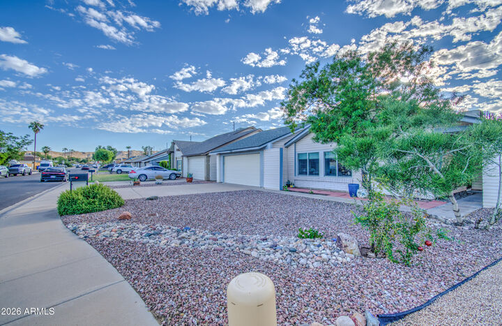 Property Photo:  6638 S 40th Place  AZ 85042 