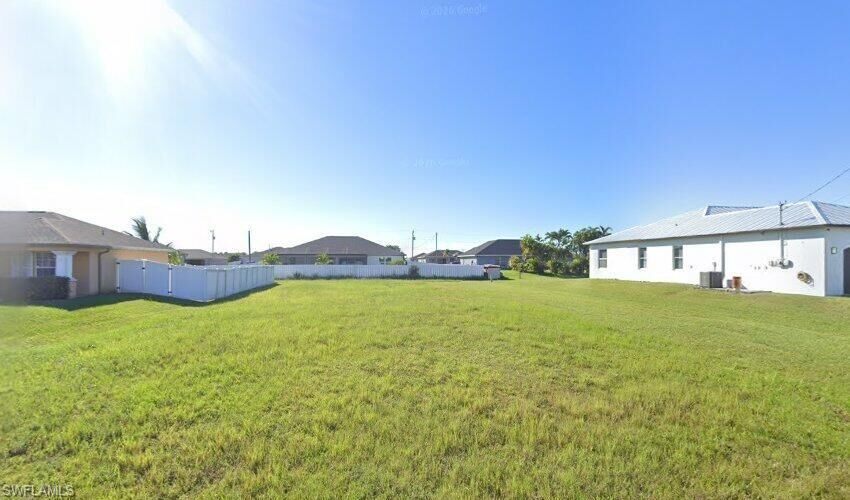 Property Photo: 1018 Nelson Rd N FL 33993