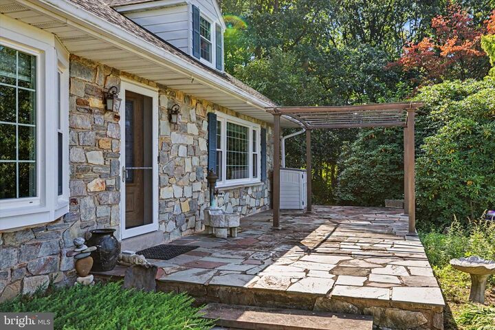Property Photo:  99 Pickwick Drive  PA 18901 