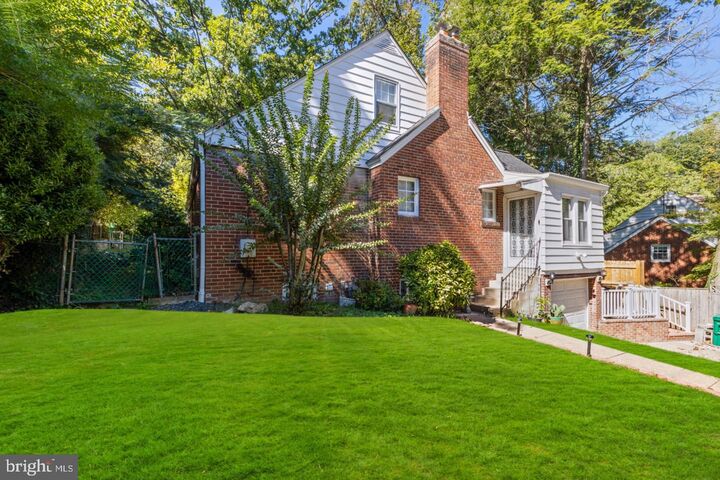 Property Photo:  7910 Piney Branch Road  MD 20910 