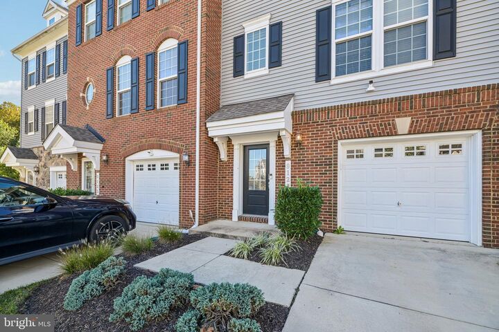 Property Photo: 9123 Fox Stream Way MD 20772