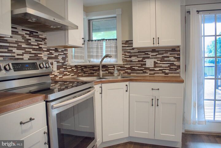 Property Photo: 3136 Pa-61 PA 17801
