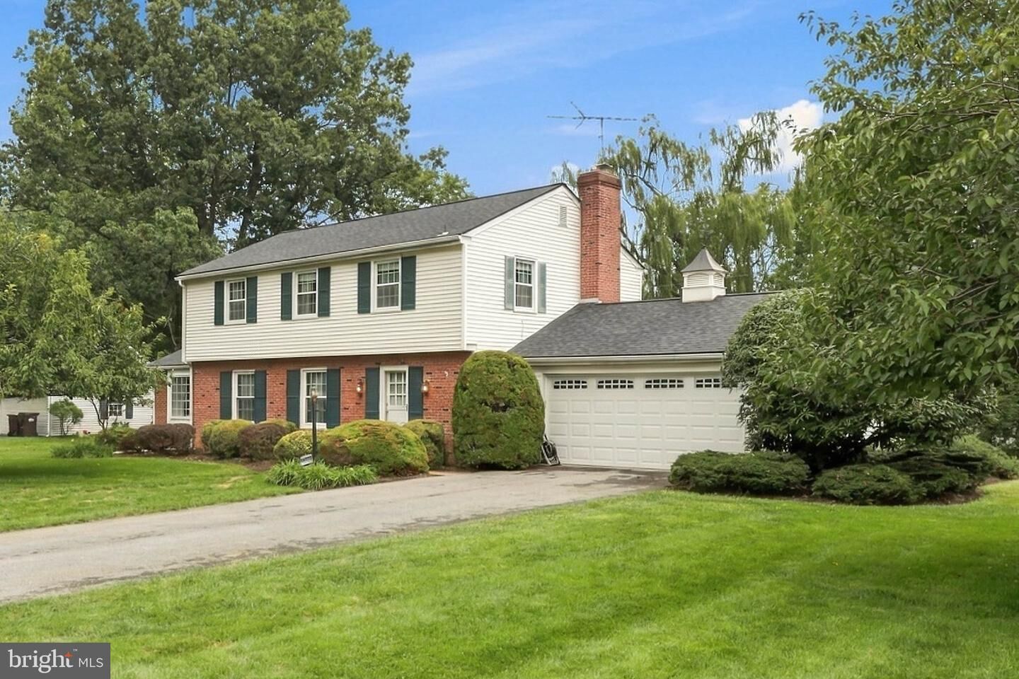 Property Photo: 1919 Robindale Avenue PA 17601