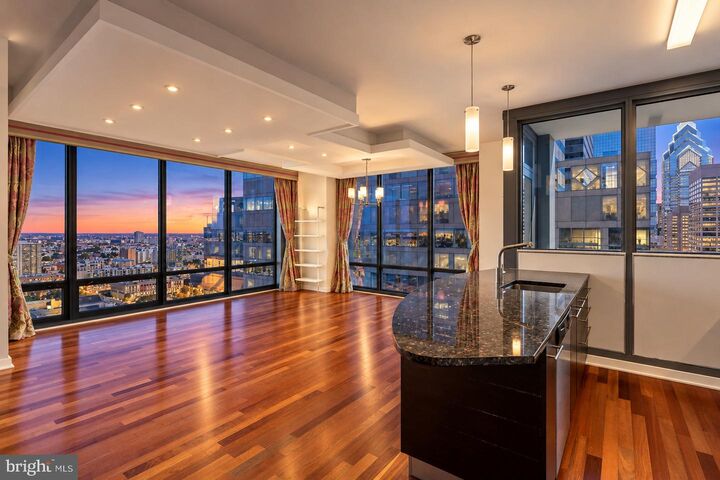 Property Photo:  2101 Market 3507  PA 19103 