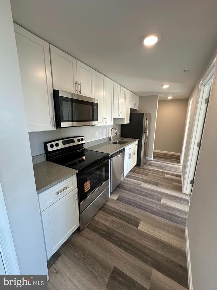 Property Photo: 1812 H Place NE 202 DC 20002