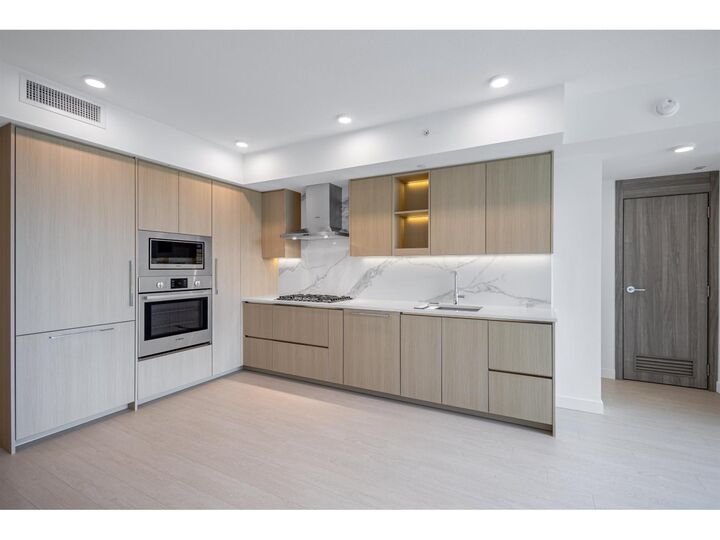 Property Photo:  13768 100 Avenue 909  BC V3T 0V2 