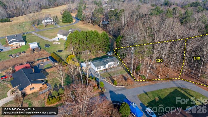 Property Photo:  130 + 140 College Circle 9 &Amp 10  NC 28612 