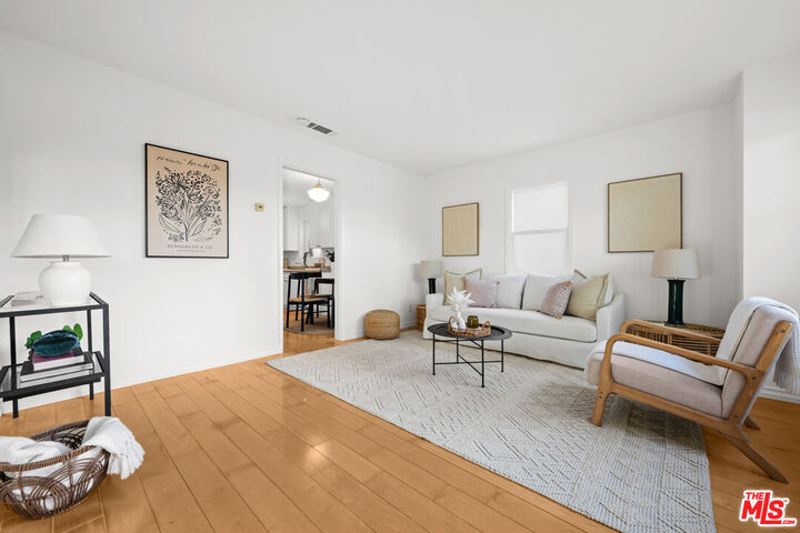 Property Photo: 1419 W Clark Ave CA 91506