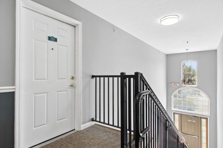 Property Photo: 707 Hidden Springs Drive OH 43035