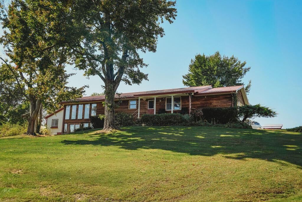 Property Photo: 500 Summer Street OH 43764