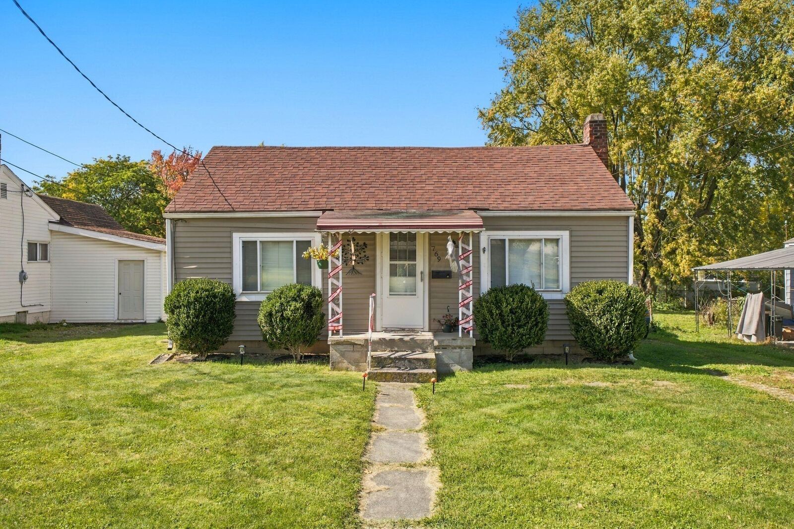 Property Photo:  769 Windsor Street  OH 43302 