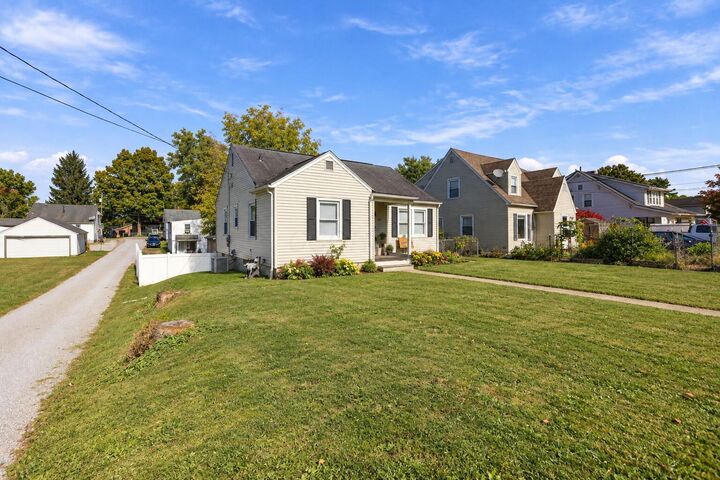 Property Photo:  147 Cleveland Avenue  OH 43130 