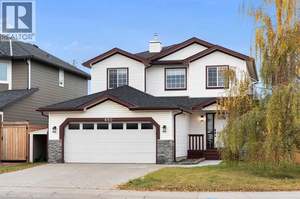 Property Photo: 650 Harvest Hills Drive Northeast AB T3K 4H6