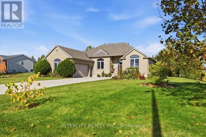 Property Photo:  3 Torrance Lane  ON N0B 1J0 
