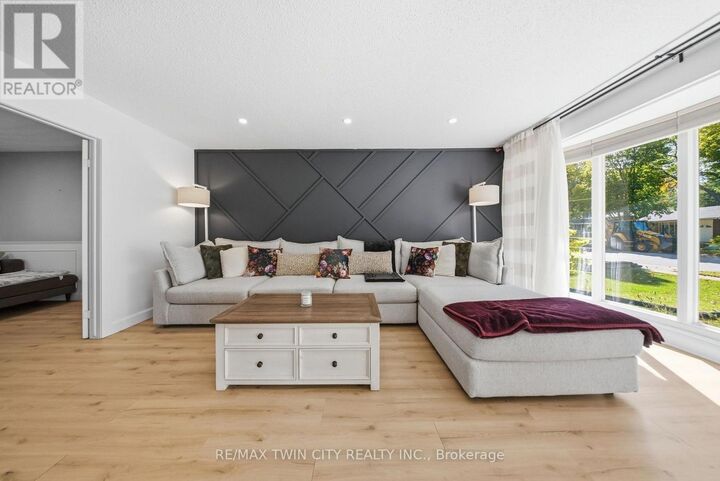 Property Photo:  25 Cedarland Drive  ON N3R 6G9 