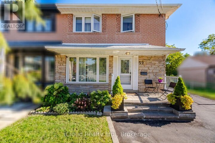 Property Photo:  52 Bengal Court  ON M3L 1X9 