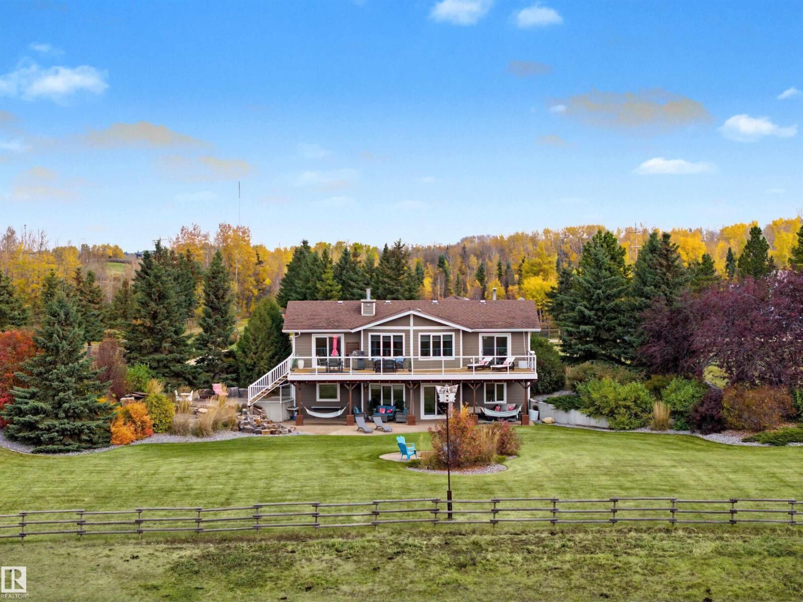 Property Photo:  22549 Twp Road 511  AB T8C 1H1 