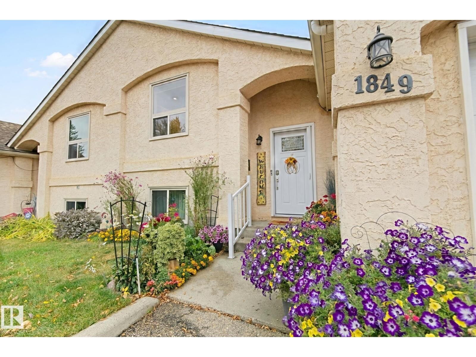 Property Photo: 1849 Mill Woods Rd E NW AB T6L 6K2