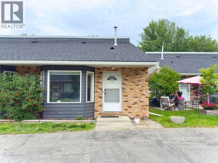 Property Photo:  3155 Gordon Drive 202  BC V1W 3N5 