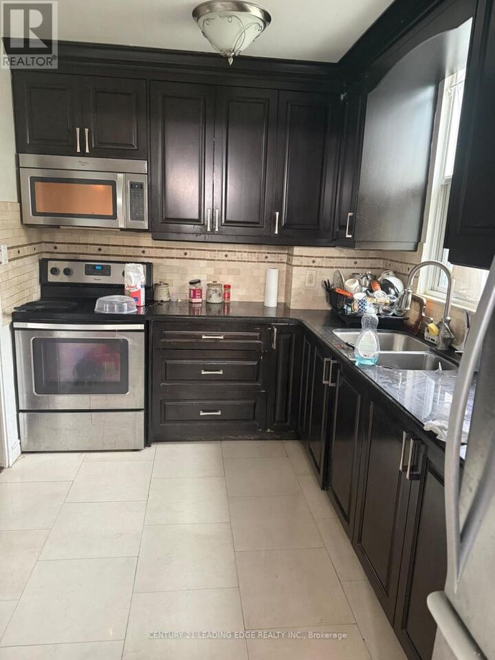 Property Photo:  60 Pavane Link Way 408  ON M3C 1A1 