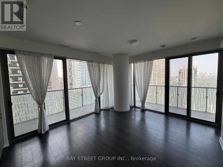 Property Photo: 50 Charles Street East 2710 ON M4G 0A7