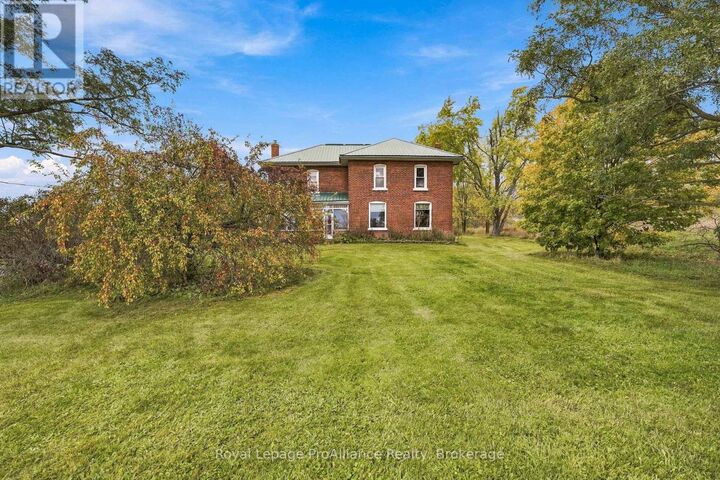 Property Photo:  638 Wellmans Road  ON K0K 3E0 