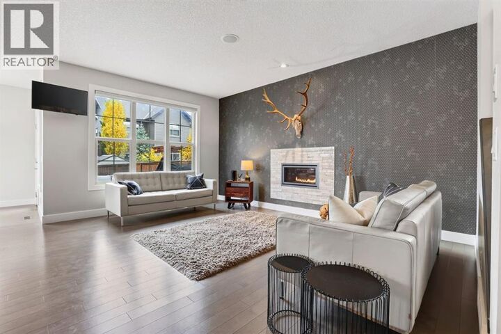 Property Photo:  1 Riviera Point  AB T4C 0Y6 