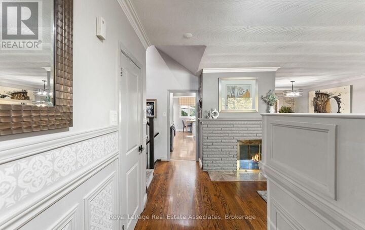Property Photo:  3108 O'Hagan Drive  ON L5C 2C6 