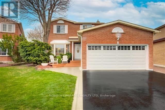 Property Photo:  8 Willowcrest Court  ON L6X 3K9 