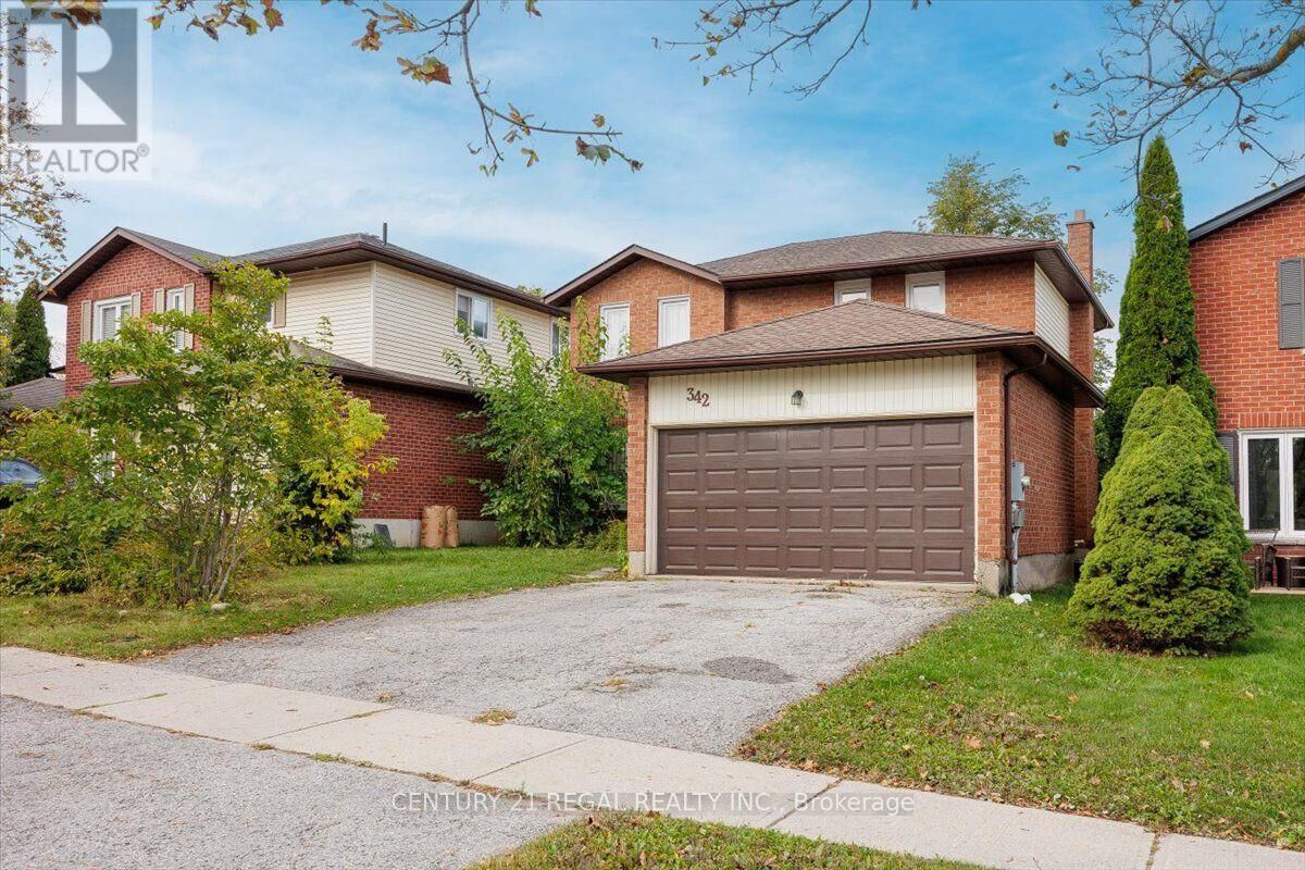 Property Photo: 342 Hickling Trail ON L4M 5Z7