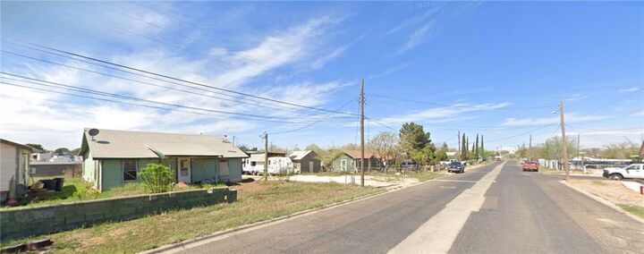 Property Photo: 930-928 S Jackson Avenue TX 79761