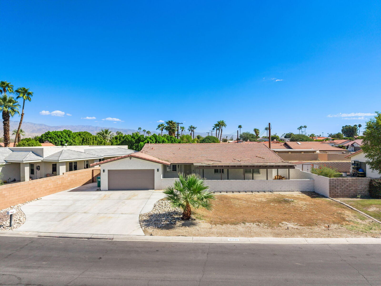 Property Photo:  41700 Nevis Place  CA 92203 