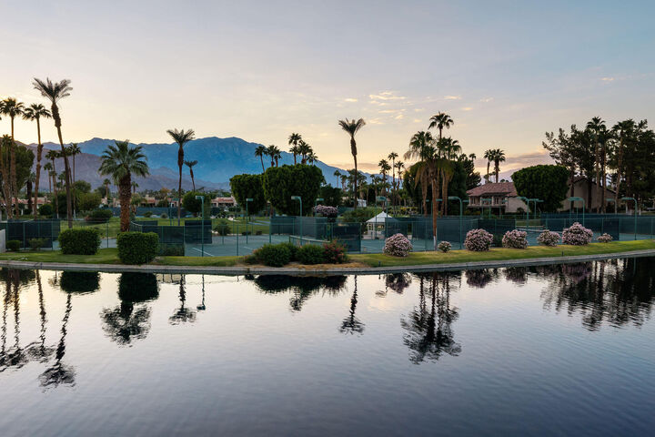 Property Photo: 142 Lakeshore Drive CA 92270