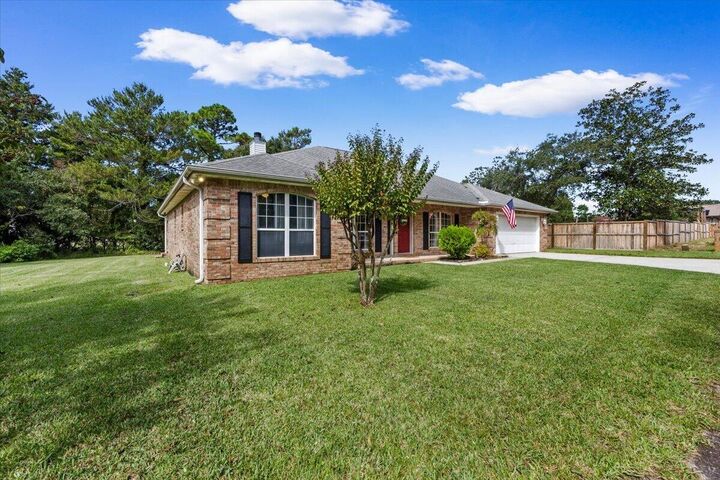 Property Photo:  2025 Buckley Drive  FL 32566 