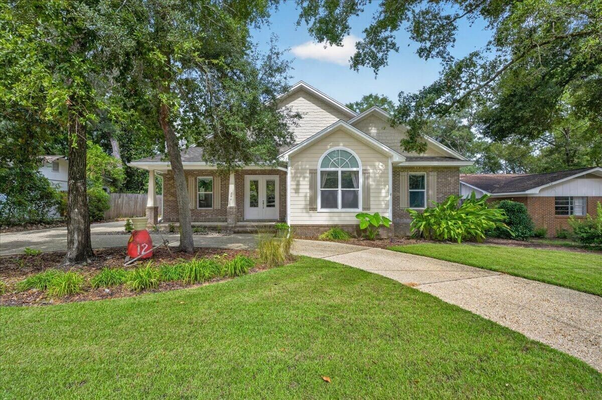 Property Photo: 266 Florida Avenue FL 32580