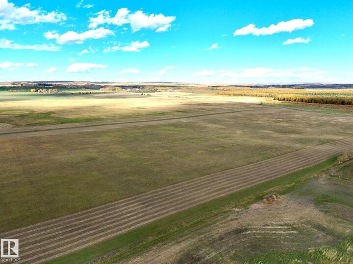 Property Photo:  Twp 540 Rrd 82  AB T0E 0T0 