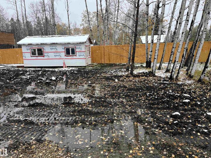 Property Photo:  112 9002 Hwy 16  AB T0E 2M0 