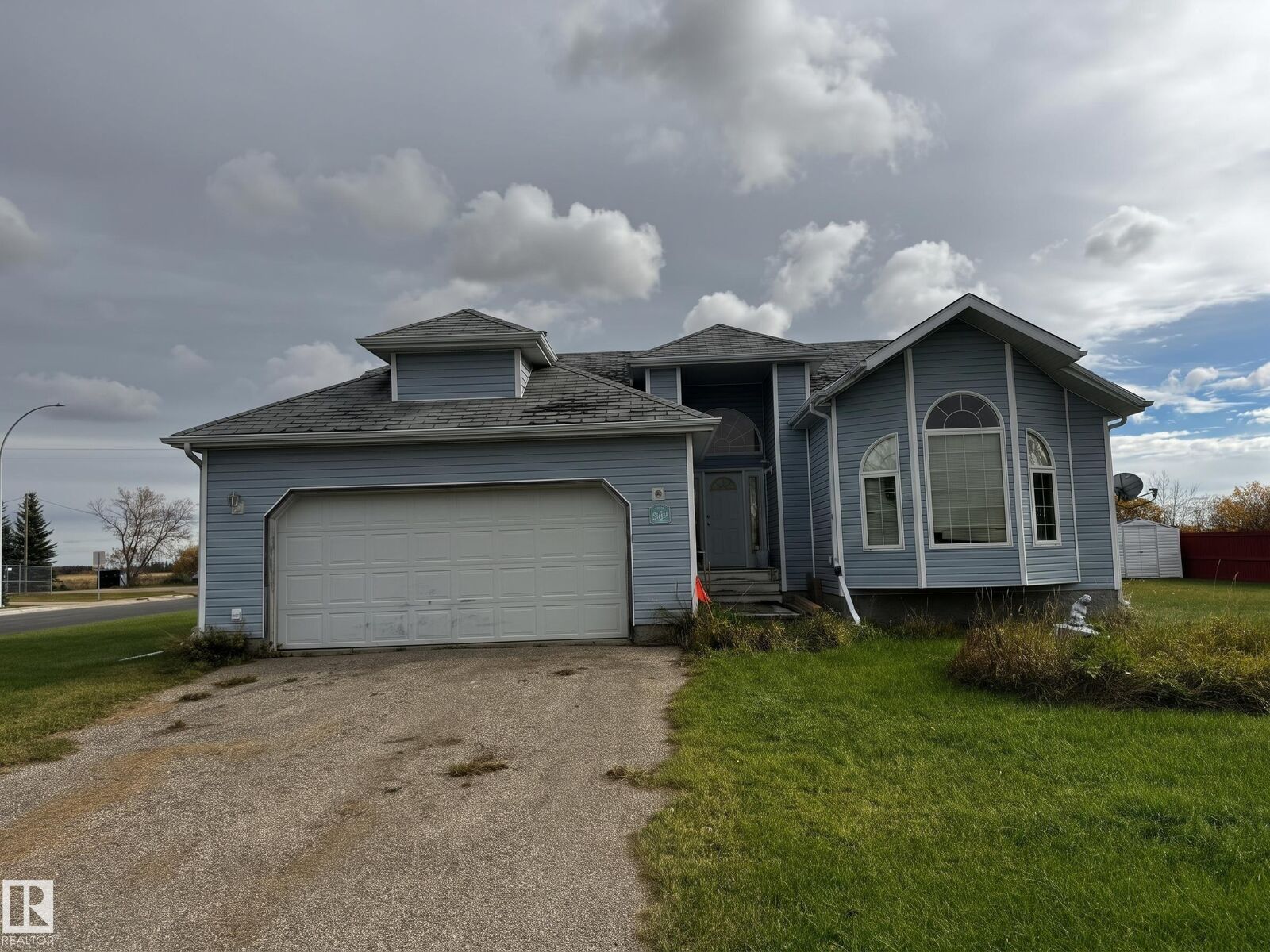 Property Photo:  4751 49A Street  AB T0G 2J0 