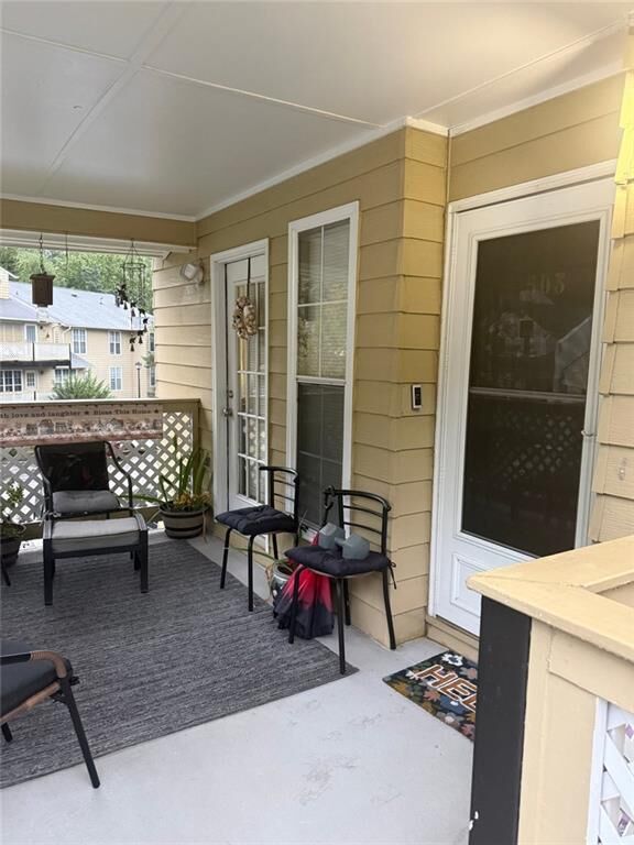 Property Photo:  503 Brighton Court  GA 30071 