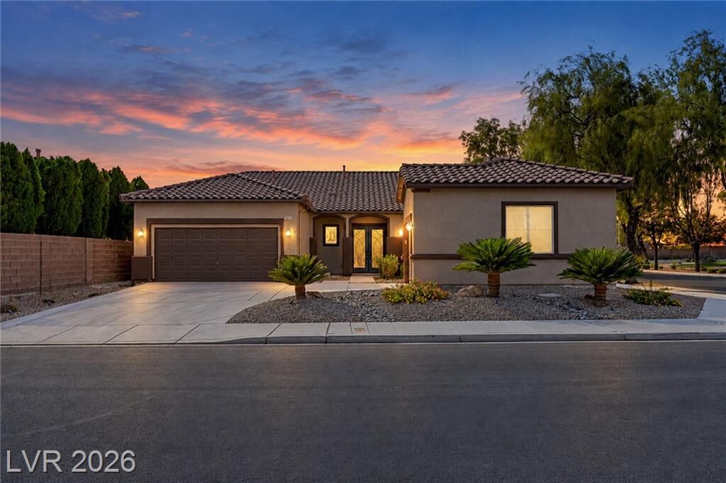 Property Photo: 7871 Horse Bridle Street NV 89131
