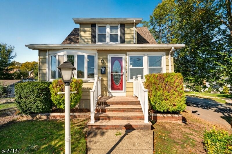 Property Photo:  50 Oakwood Ave  NJ 07003 