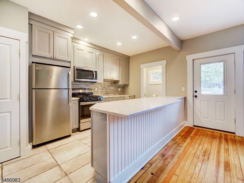 Property Photo:  62 High St  NJ 07052 