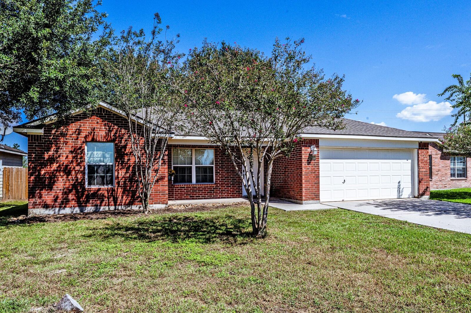 Property Photo: 28814 Red River Loop TX 77386