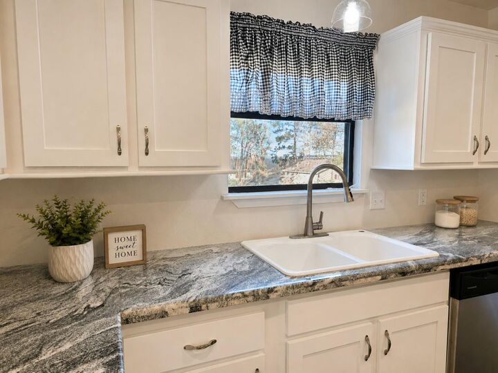 Property Photo:  150 Lazy Lane  TX 77351 