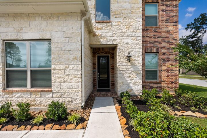 Property Photo:  22014 Gateway Arch Drive  TX 77365 